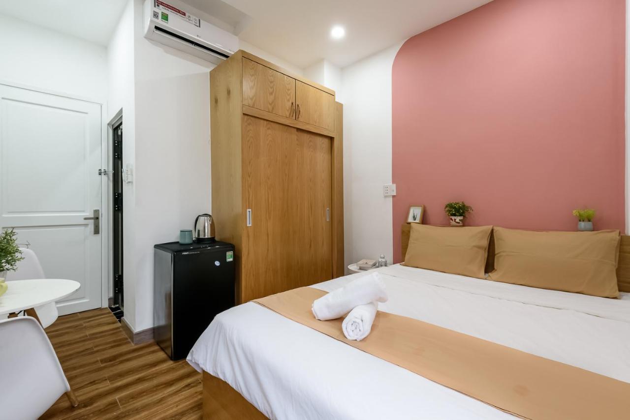 Cozrum Homes - Graceful Corner Ho Chi Minh City Exterior photo